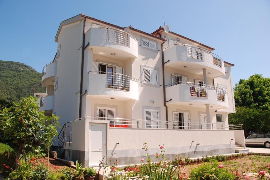 Apartment Dakic Herceg Novi Buitenkant foto
