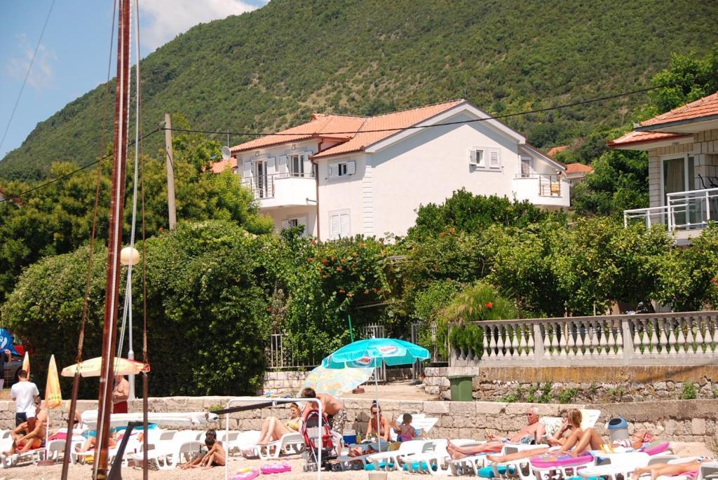 Apartment Dakic Herceg Novi Buitenkant foto