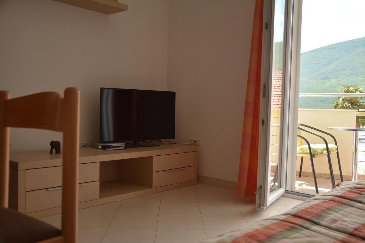 Apartment Dakic Herceg Novi Buitenkant foto