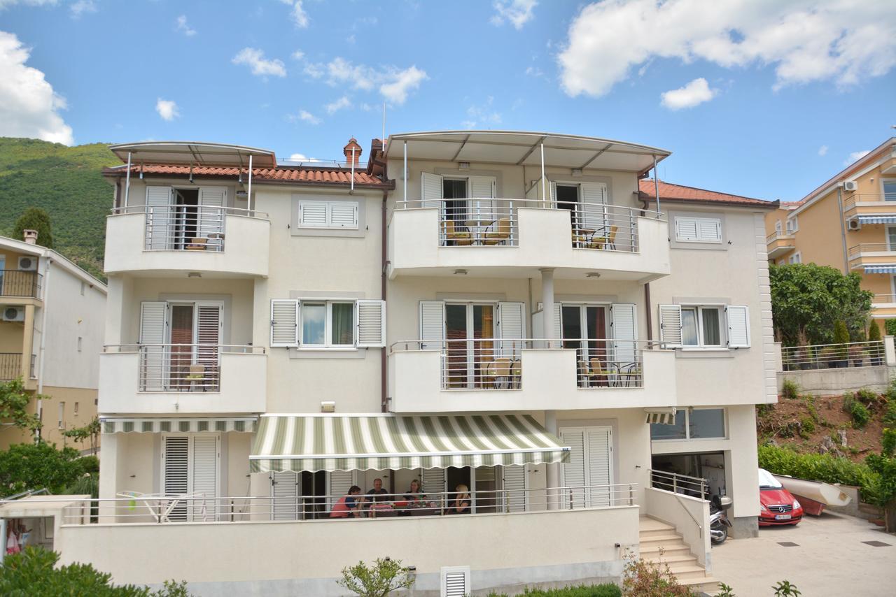 Apartment Dakic Herceg Novi Buitenkant foto